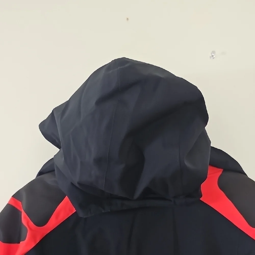 Obermeyer Hooded Teen Boy's Black Jacket with Red Highlights Size L (14-16)
